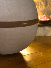 Load image into Gallery viewer, Bloon Seat- Ivory White
