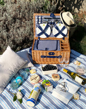 Load image into Gallery viewer, Fontainebleau Picnic Set
