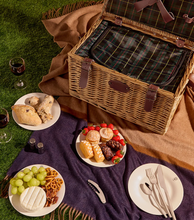 Load image into Gallery viewer, Picnic Set Scottish
