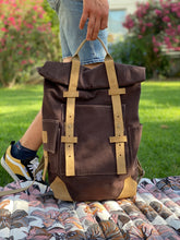 Load image into Gallery viewer, Large Backpack - Cacao Chocolate
